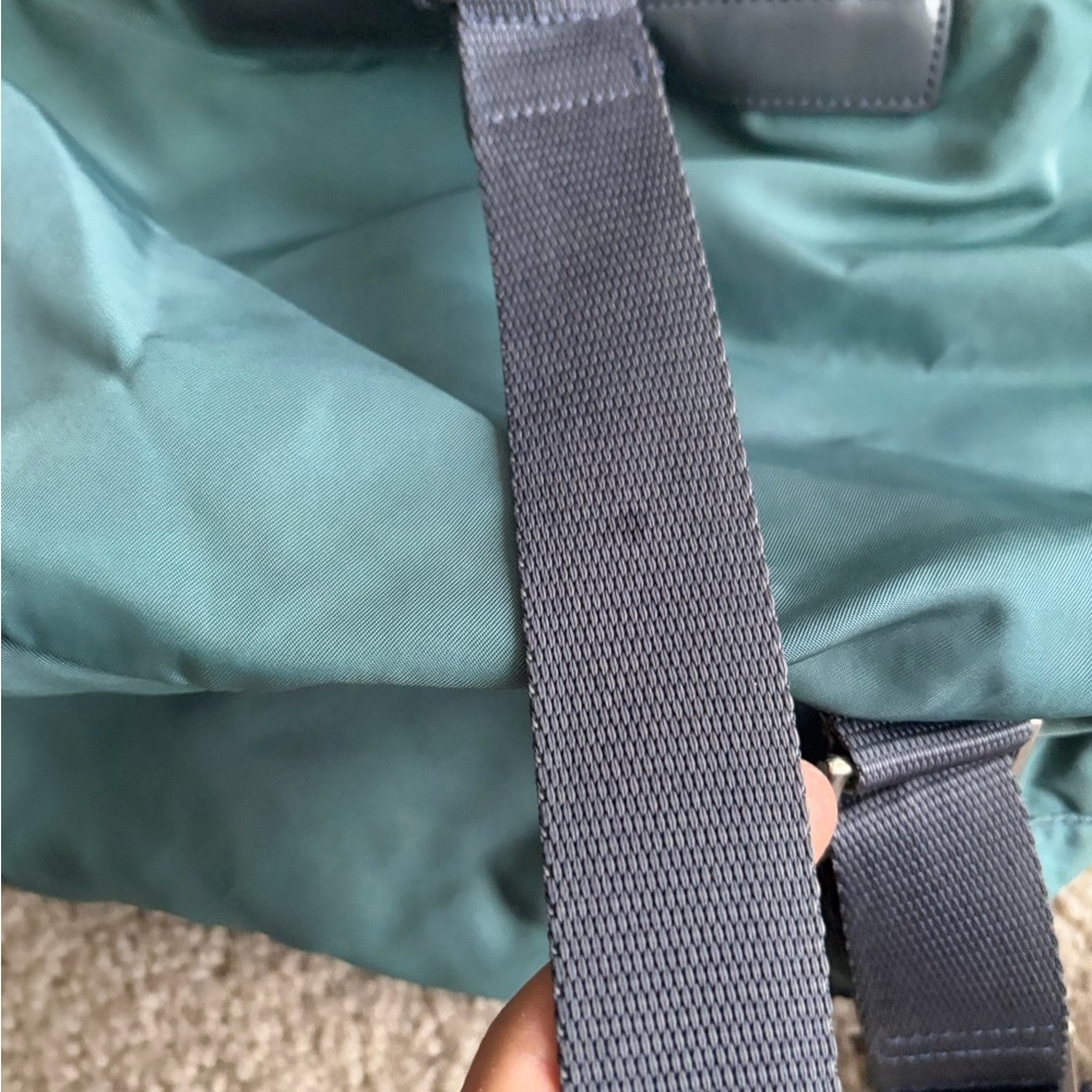 Prada nylon backpack y2k 2000s in green with leather trim and silver-tone small - Picture 9 of 16